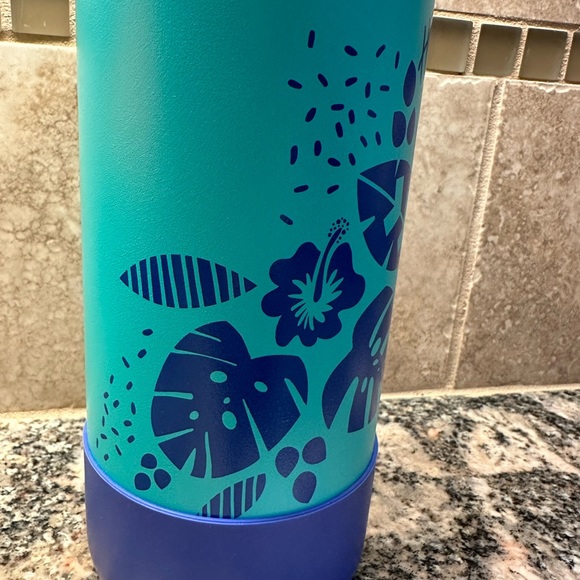 Hydro Flask 40 oz Wide Mouth Limited Edition Hawaii. New with tag. - Picture 6 of 10